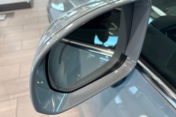 Volvo XC60 17 of 30
