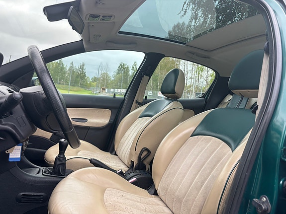 Peugeot 206 3 of 10