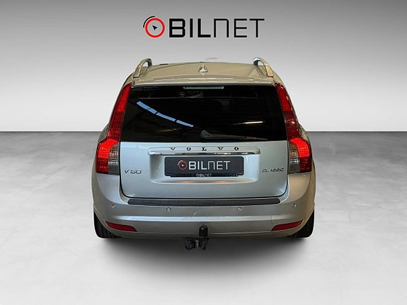 Volvo V50 6 of 15