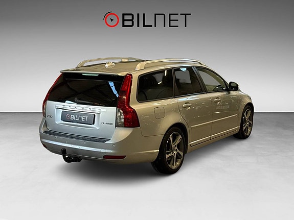 Volvo V50 2 of 5