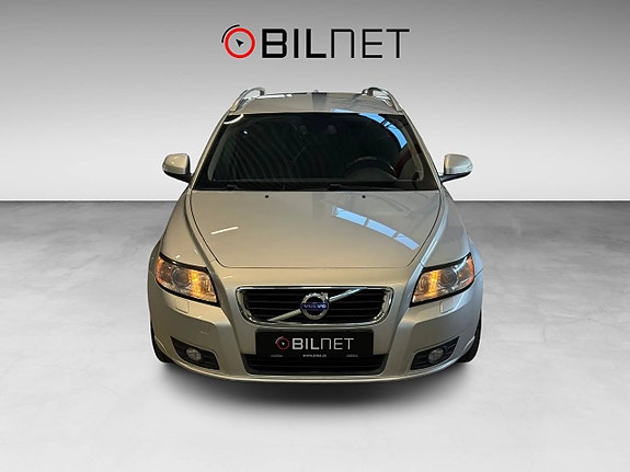 Volvo V50 5 of 5