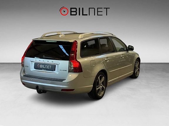 Volvo V50 8 of 15