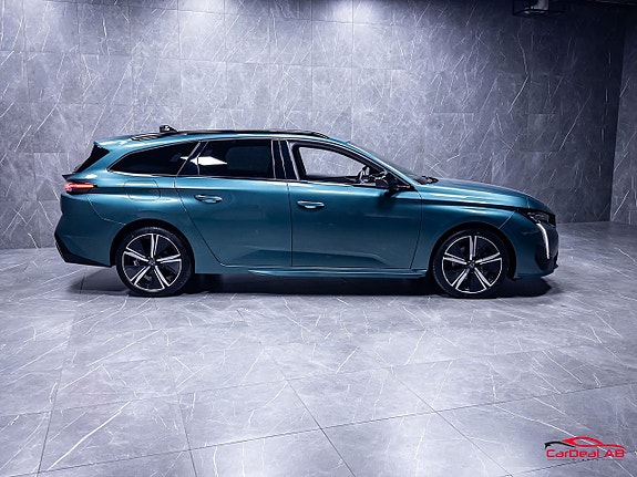 Peugeot 308 8 of 26