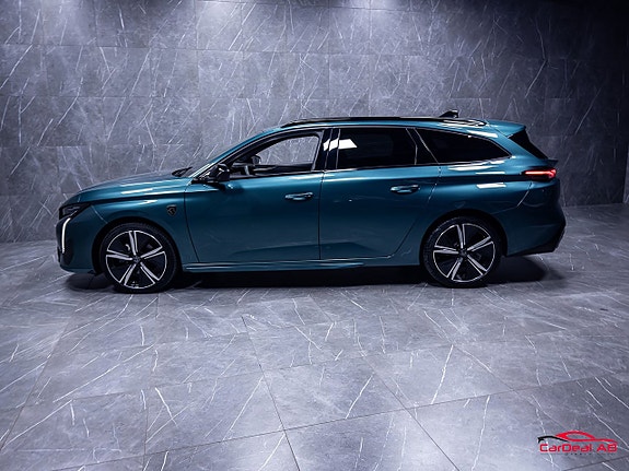 Peugeot 308 4 of 5