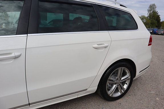 Volkswagen Passat 11 of 23