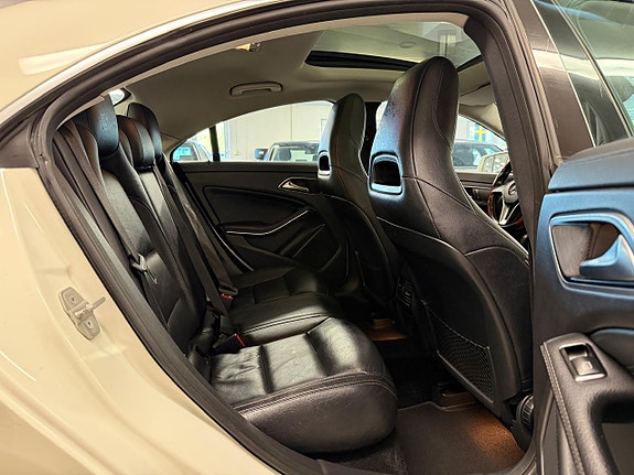 Mercedes-Benz CLA220 18 of 28