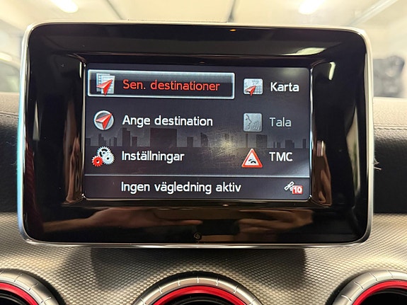 Mercedes-Benz CLA220 25 of 28