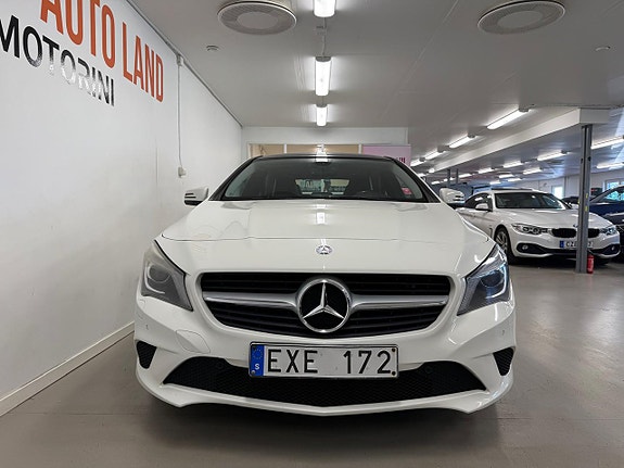 Mercedes-Benz CLA220 4 of 5