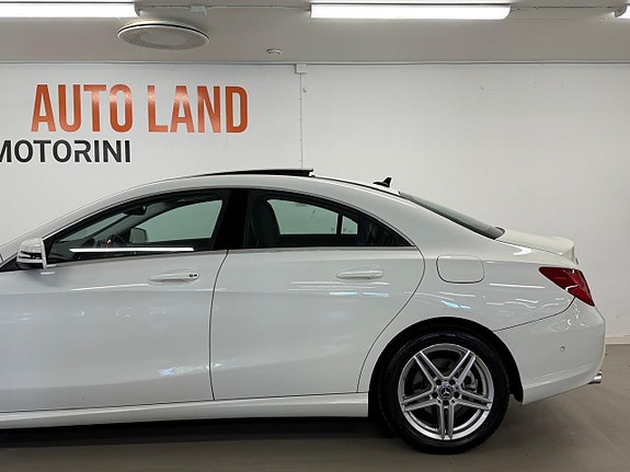 Mercedes-Benz CLA220 6 of 28