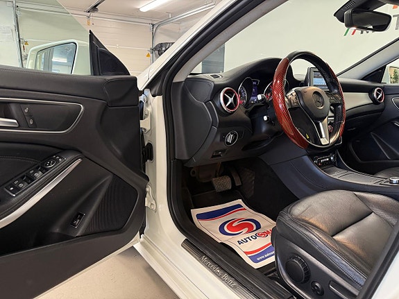 Mercedes-Benz CLA220 9 of 28
