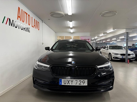 BMW 520d 3 of 5