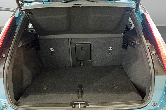 Volvo XC40 9 of 9