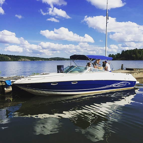 Rinker 282 Captiva Cuddy 2005 - CE-märkt (kategori B) - MerCruiser 6.2 MX 320hk 2 of 9