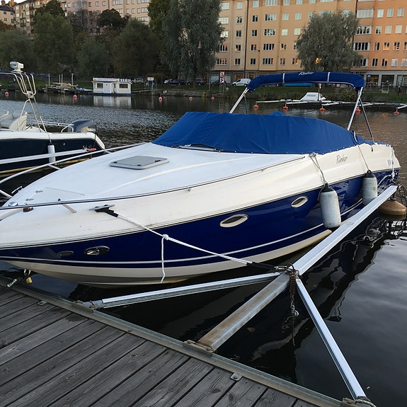 Rinker 282 Captiva Cuddy 2005 - CE-märkt (kategori B) - MerCruiser 6.2 MX 320hk 6 of 9