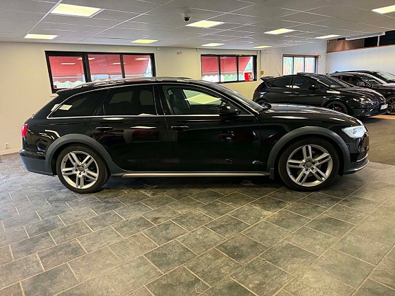 Audi A6 allroad 4 of 5