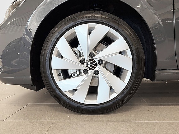 Volkswagen Golf I 8 of 12
