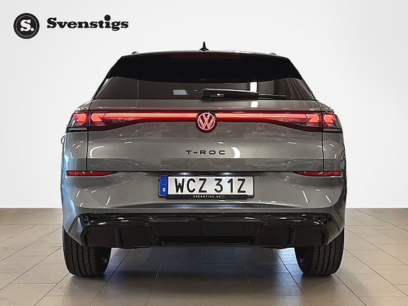 Volkswagen T-Roc 4 of 5