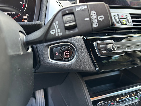 BMW 216i 19 of 28