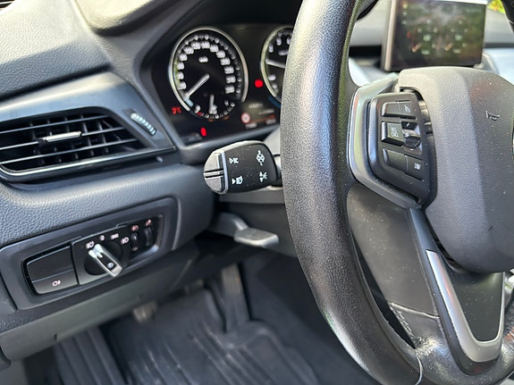 BMW 216i 20 of 28