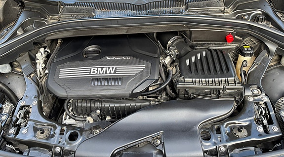 BMW 216i 16 of 28