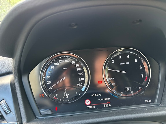 BMW 216i 28 of 28