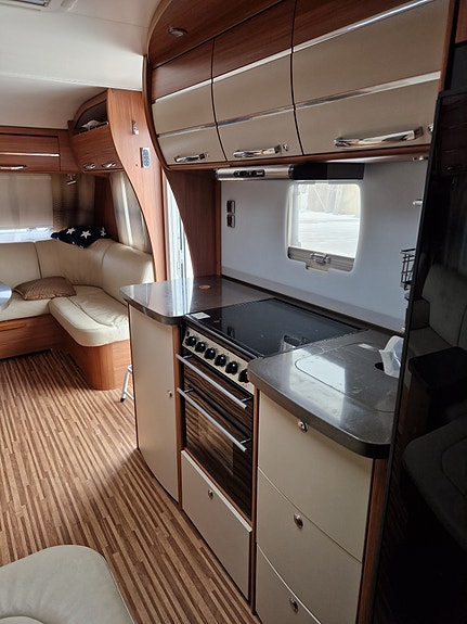 Adria 743 up Alpina 6 of 7