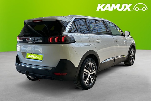 Peugeot 5008 4 of 5
