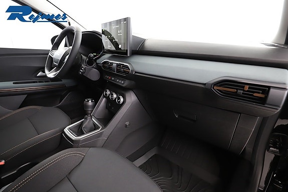 Dacia Sandero 5 of 5