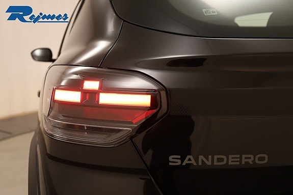 Dacia Sandero 15 of 23