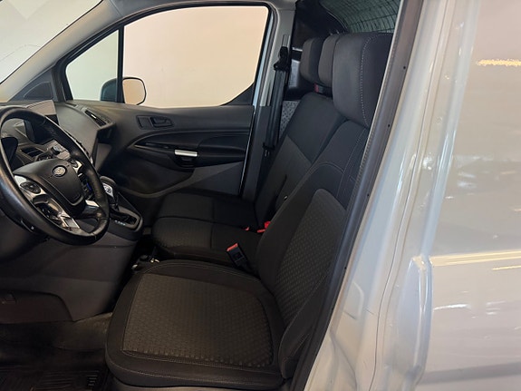 Ford Transit Connect 3 of 5