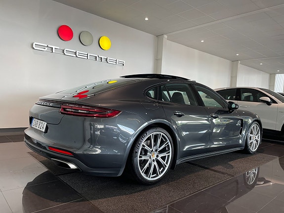 Porsche Panamera 4 6 of 16