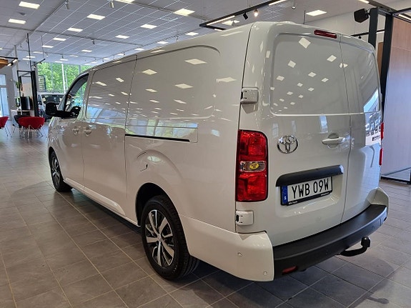 Toyota Proace 2 of 5