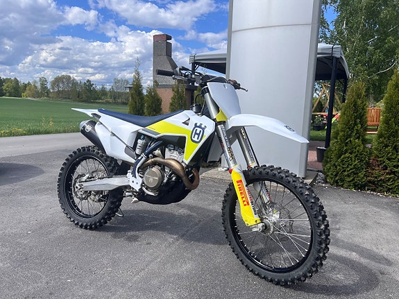 Husqvarna FC 350 2 of 5
