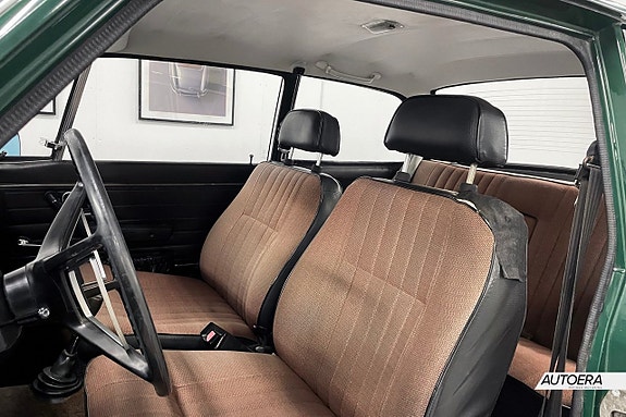 Volvo 142 17 of 25