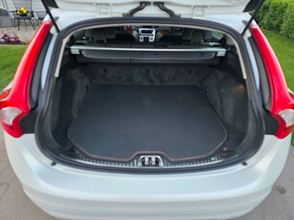 Volvo V60 12 of 29