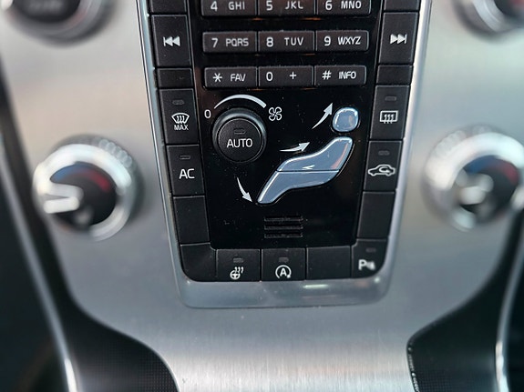 Volvo V60 24 of 29