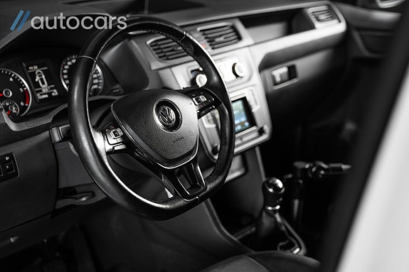 Volkswagen Caddy 18 of 27