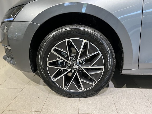 Skoda Octavia 5 of 5