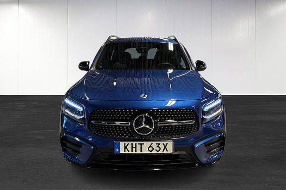 Mercedes-Benz GLB220 d 5 of 5