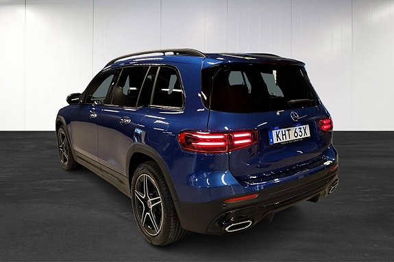 Mercedes-Benz GLB220 d 4 of 5