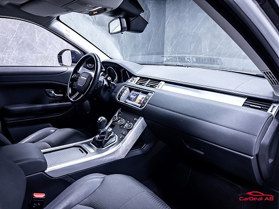 Land Rover Range Rover Evoque 11 of 25