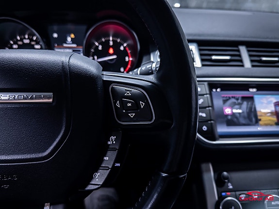 Land Rover Range Rover Evoque 17 of 25