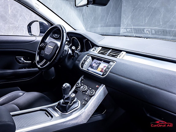 Land Rover Range Rover Evoque 12 of 25