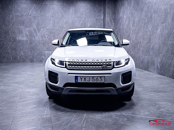 Land Rover Range Rover Evoque 2 of 5