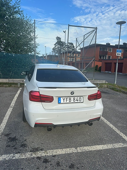 BMW 318d 13 of 13