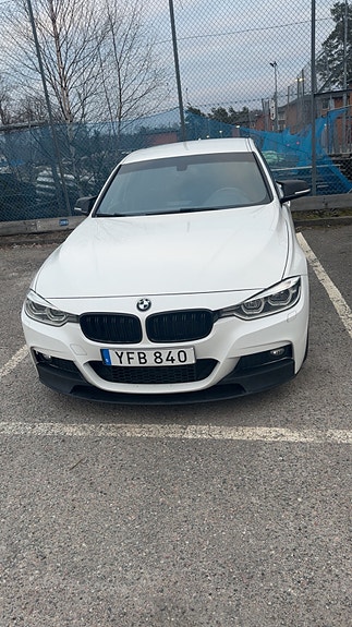 BMW 318d 4 of 13