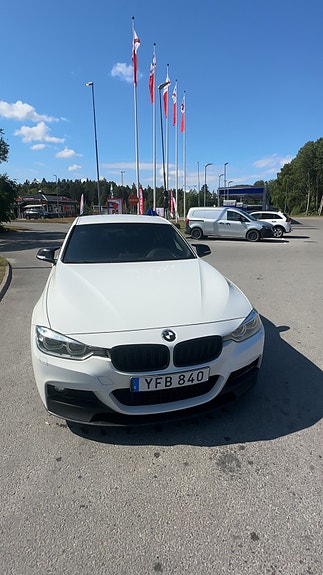 BMW 318d 6 of 13
