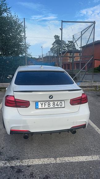 BMW 318d 10 of 13