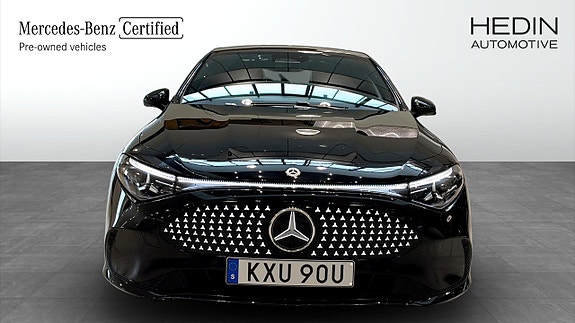 Mercedes-Benz CLA200 2 of 5