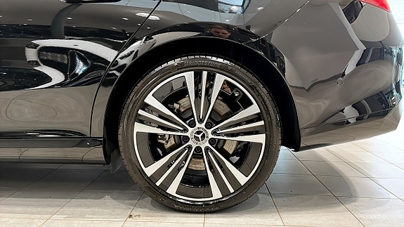 Mercedes-Benz CLA200 8 of 26